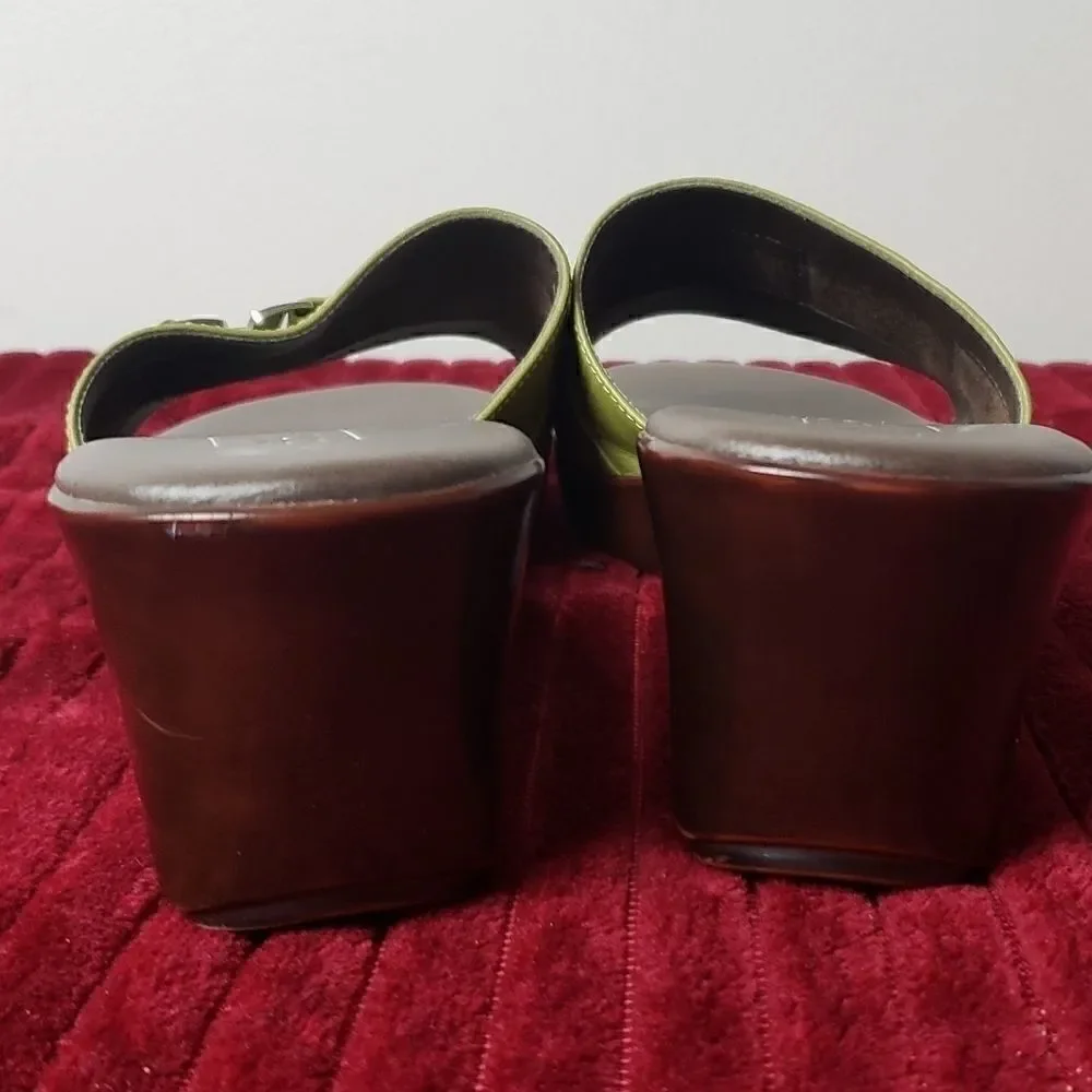 Aerology Slide Sandals   - Picture 5 of 7